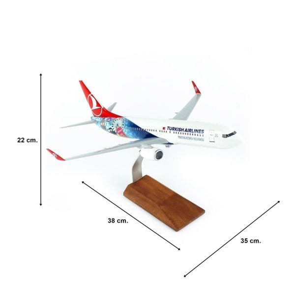 THY004 1/100 Ölçek, THY London Logolu B737-800 Yolcu Uçağı, Sergilemeye Hazır Ahşap Standlı Model