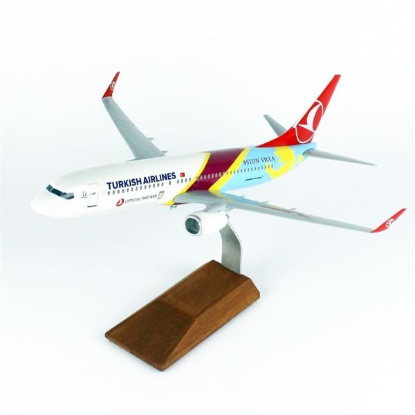 THY007 1/100 Ölçek, THY Aston Villa Logolu B737-800 Yolcu Uçağı, Sergilemeye Hazır Ahşap Standlı Model