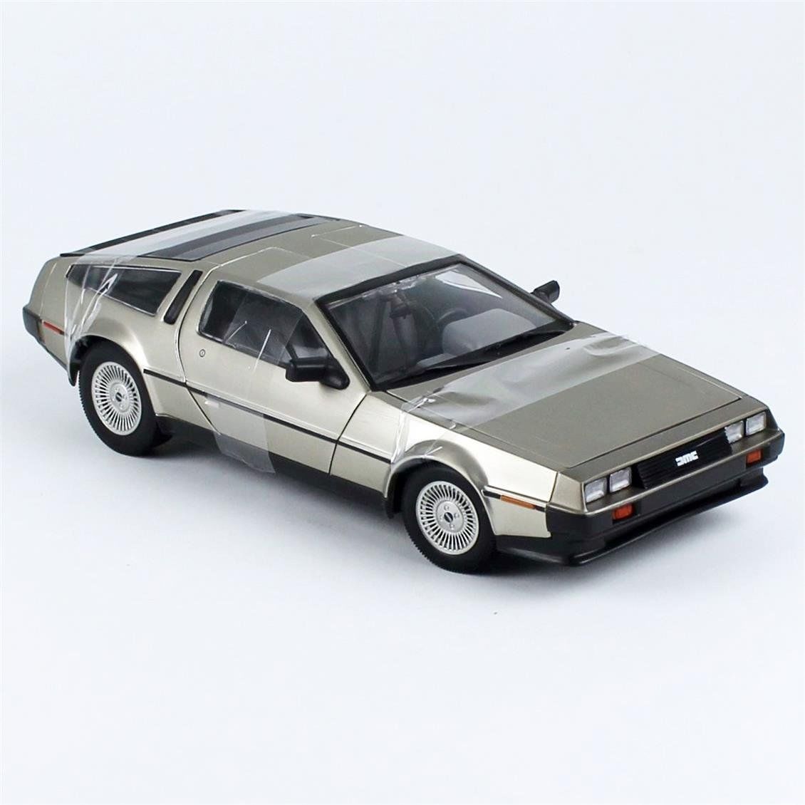 Sunstar 2701 1/18 Ölçek, 1981 De Lorean DMC 12 Coupe, Krom Renk, Sergilemeye Hazır Metal Araba Modeli