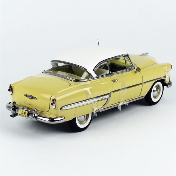 Sunstar 1608 1/18 Ölçek, 1953 Chevrolet Bel Air Hard Top Coupe, Altın Rengi, Sergilemeye Hazır Metal Araba Modeli