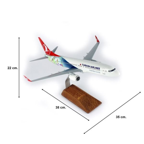 THY018 1/100 Ölçek, THY Barcelona B737-800 Yolcu Uçağı, Sergilemeye Hazır Ahşap Standlı Model