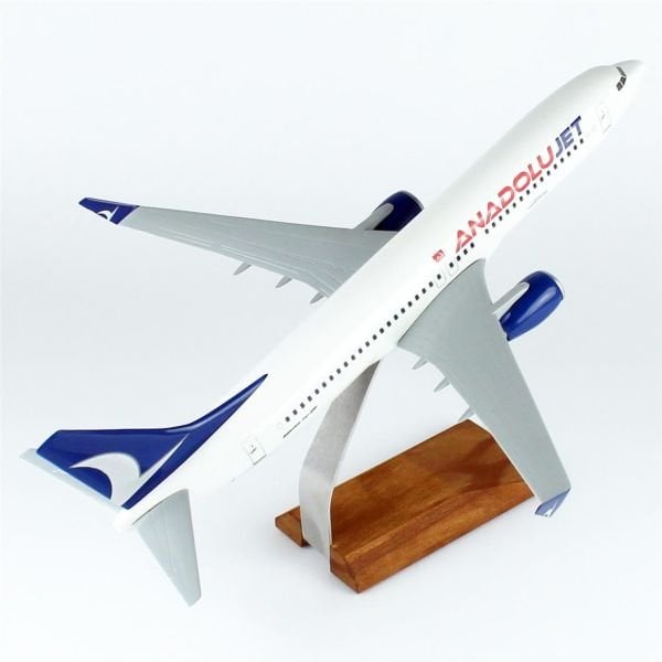 THY023 1/100 Ölçek, Anadolu Jet B737-800 Yolcu Uçağı, Sergilemeye Hazır Ahşap Standlı Model