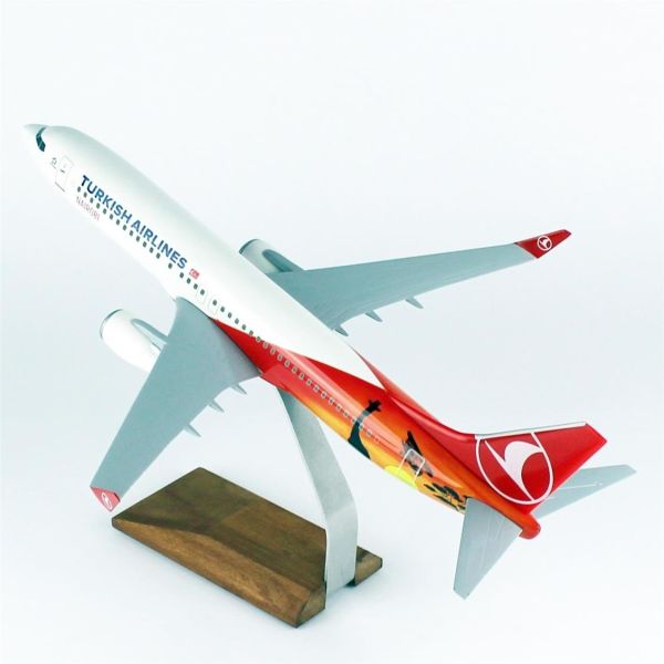 THY042 1/100 Ölçek, THY Nairobi B737-800 Yolcu Uçağı, Sergilemeye Hazır Ahşap Standlı Model