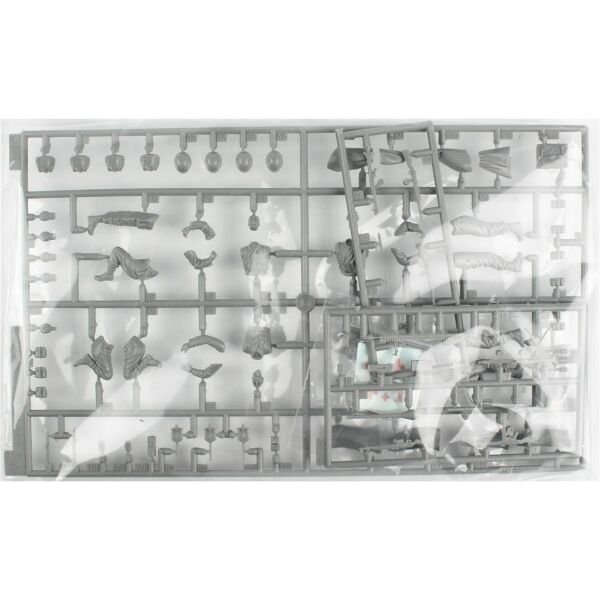 Dragon 6119 1/35 Ölçek, Yere Düşmüş Yoldaş ve Asker Figürleri (Aachen1944), Plastik Model Kiti