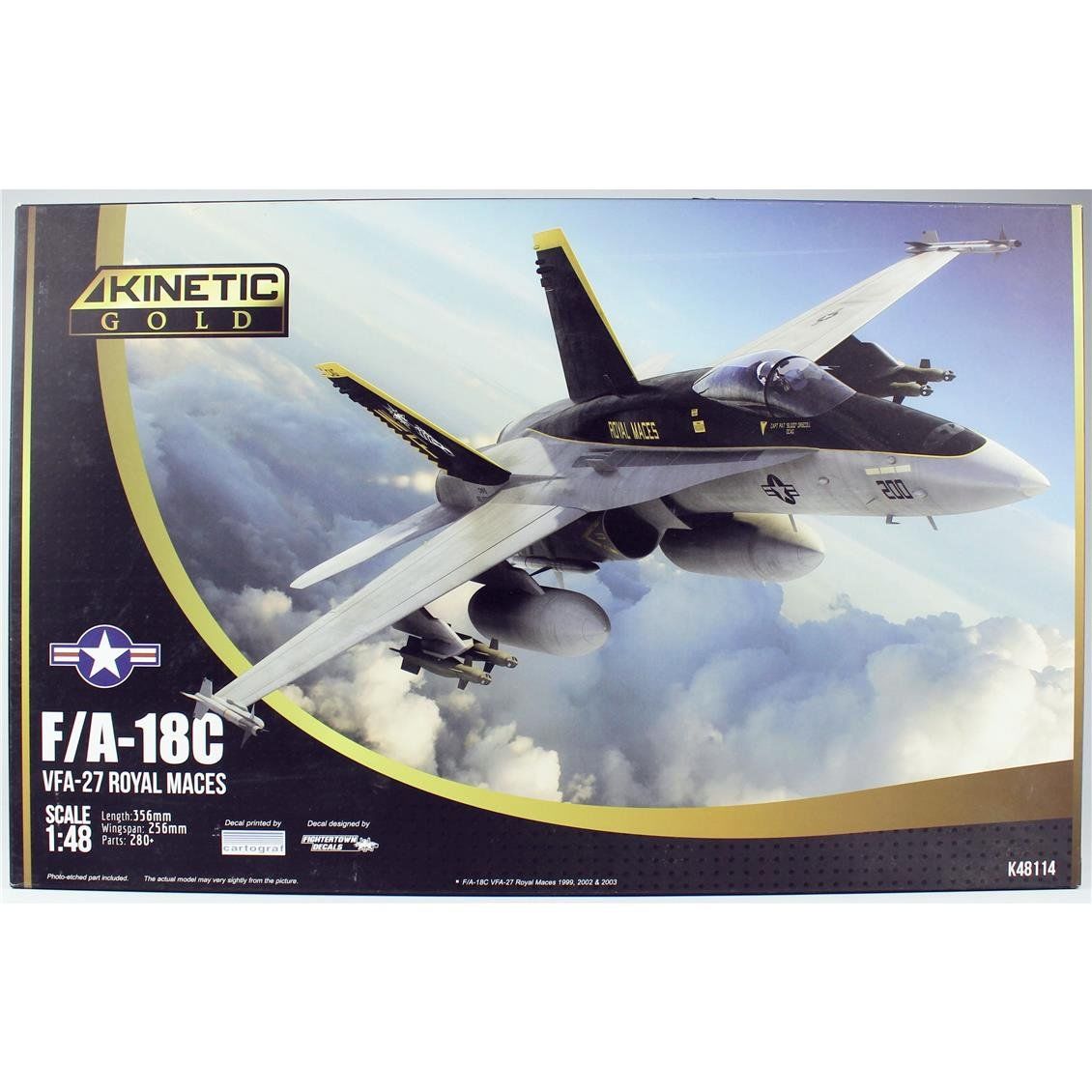 Kinetic K48114 1/48 Ölçek, F/A-18C (VFA-27 Royal Maces) Savaş Uçağı, Plastik Model kiti