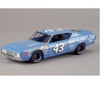 1/25 Richard Prtty NASCAR Torino Talla