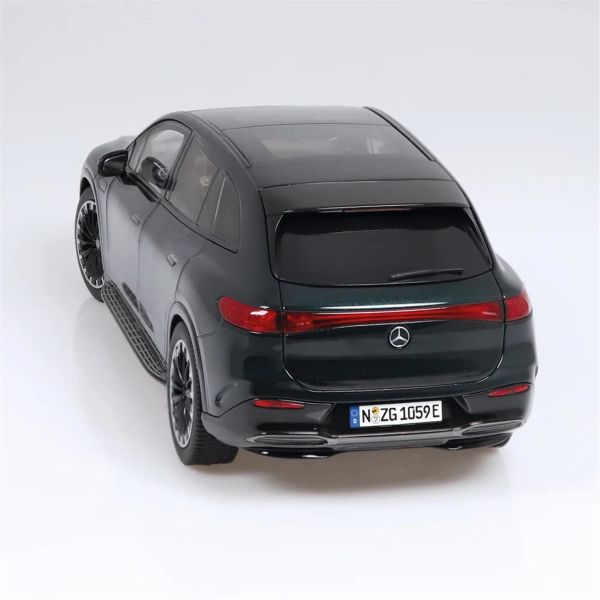 NZG PM10590030 1/18 Ölçek, Mercedes-Benz EQS AMG Line SUV, Yeşil, Sergilemeye Hazır Metal Araba Modeli