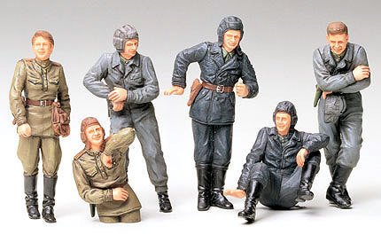 1/35 Russian Army Tank Crew at Rest