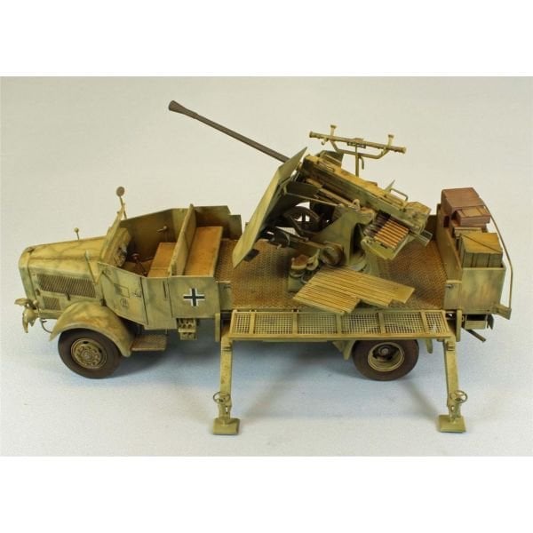 Trumpeter 09595 1/35 Ölçek, L4500A ve 5cm Flak 41-II Askeri Aracı,Plastik Model Kiti