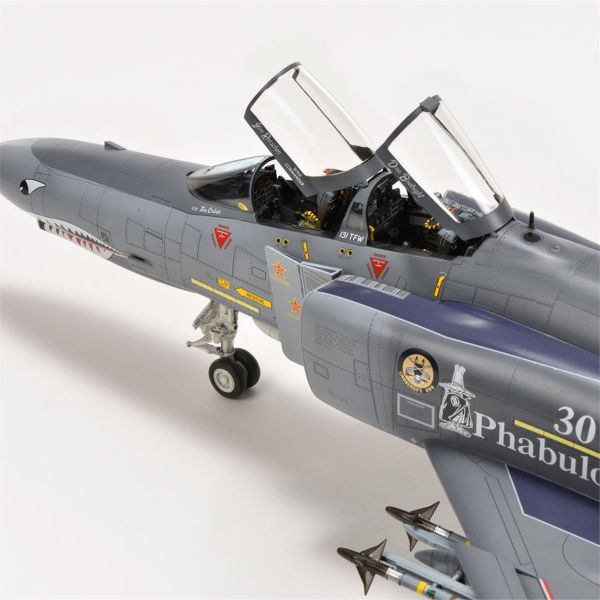 SWS 48-15 1/48 Ölçek, F-4E Late Phantom II Savaş Uçağı, Plastik Model kiti