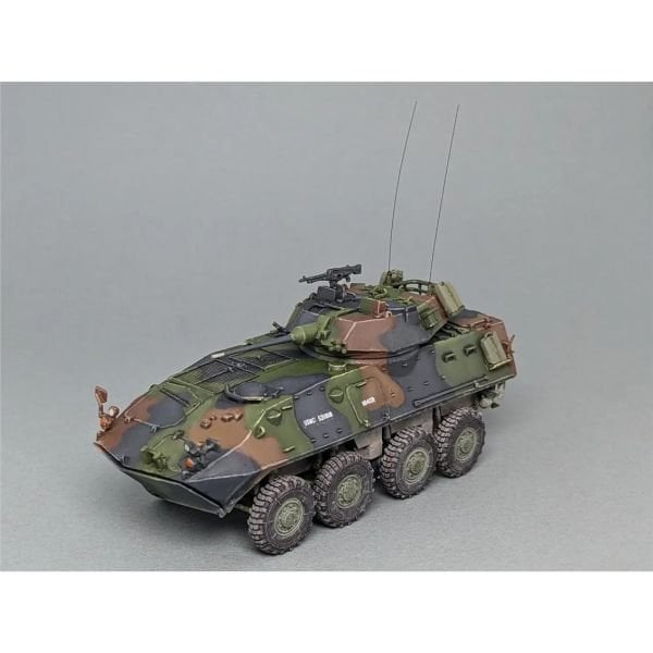 Trumpeter 07268 1/72 Ölçek, LAV-25 (8X8) Hafif Zırhlı Araç, Plastik Model Kiti