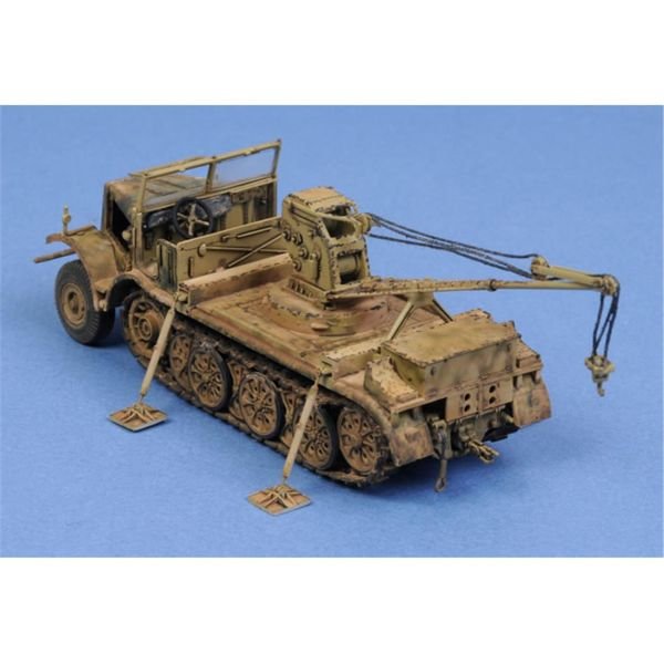 Trumpeter 07251 1/72 Ölçek, Yarı Paletli Döner Vinç 6t ,18t (Sd.kfz.9/1), Plastik Model Kiti