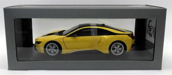 Paragon 97087 1/18 Ölçek, BMW i8 Speed Yellow Sergilemeye Hazır Metal Araba Modeli