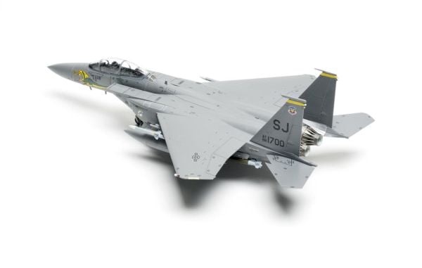 Academy 12550 1/72 Ölçek, USAF F-15E (333. Avcı Filosu) Savaş Uçağı, Plastik Model kiti