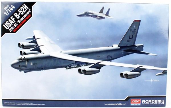 Academy 12622 1/144 Ölçek, USAF B-52H 20th BS (Buccaneers) Bombardıman Uçağı , Plastik Maketi