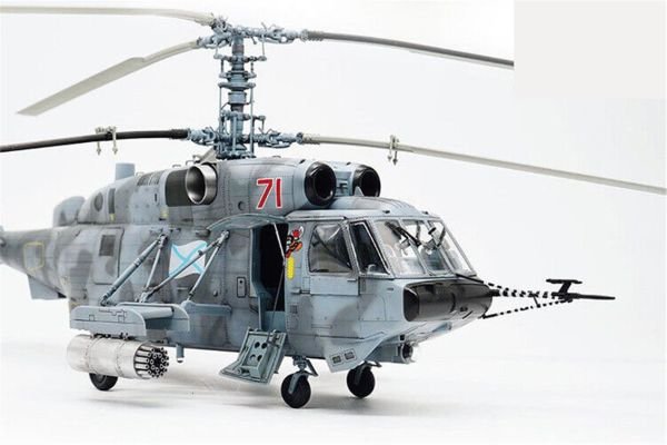 Trumpeter 05110 1/35 Ölçek, Kamov Ka-29 Helix-B Helikopter, Plastik Model Kiti