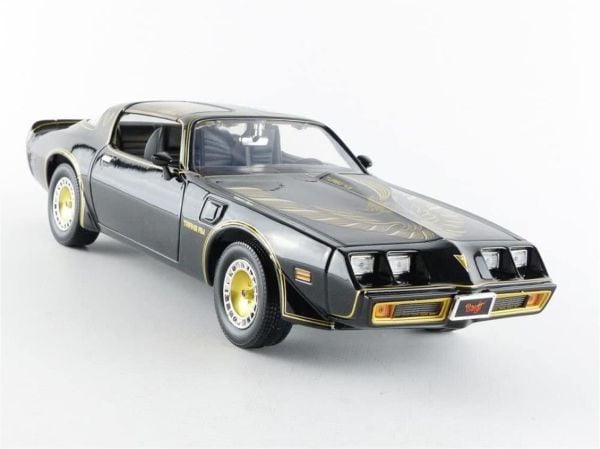 Greenlight 12944 1/18 Ölçek, Pontiac Firebird (Smokey&The Bandit), Siyah-Altın, Sergilemeye Hazır Metal Araba Modeli