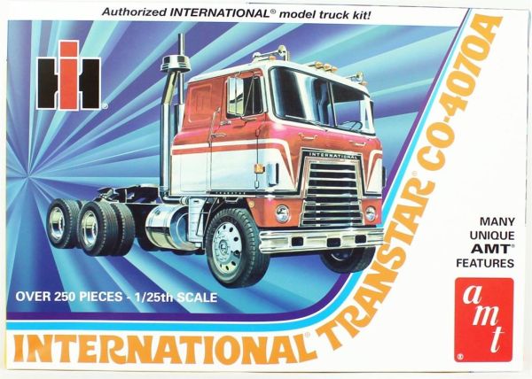 AMT 1203 1/25 Ölçek, International Transtar CO-4070A Semi Tractor, Plastik Çekici Maketi