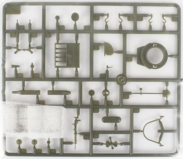 HobbyBoss 83821 1/35 Ölçek, Sovyet T-37A Hafif Tankı (Izhorsky), Plastik Model kiti