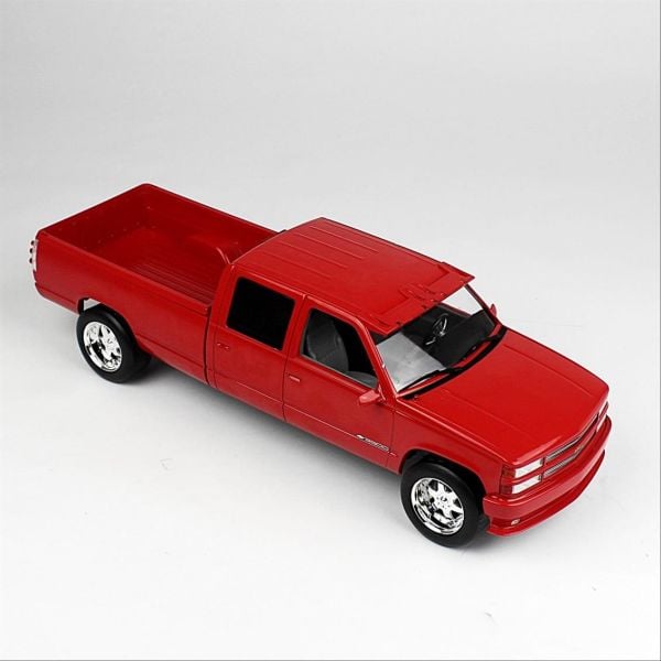 Greenlight 19073 1/18 Ölçek, 1997 Chevrolet Silverado 3500,Çift Kabin, Kırmızı, Sergilemeye Hazır Metal Kamyonet Modeli