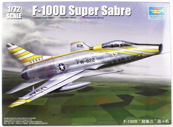 Trumpeter 01649 1/72 Ölçek, F-100D Super Sabre Savaş Uçağı Plastik Model Kiti