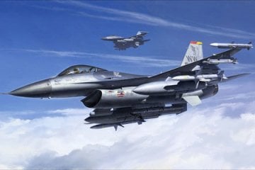 1/48 F-16CJ Fighting Falcon